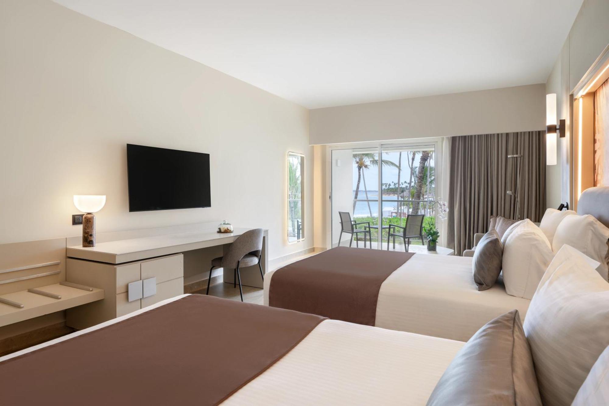 Breathless Punta Cana Resort & Spa (Adults Only) Eksteriør billede A room at the Hilton San Diego Bayfront