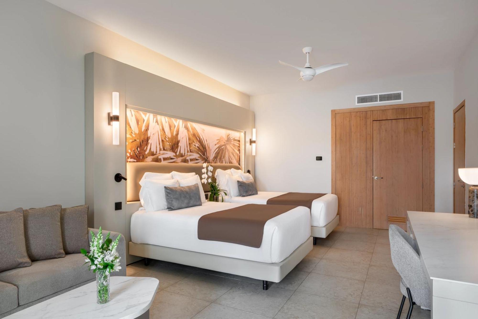 Breathless Punta Cana Resort & Spa (Adults Only) Eksteriør billede Deluxe Room