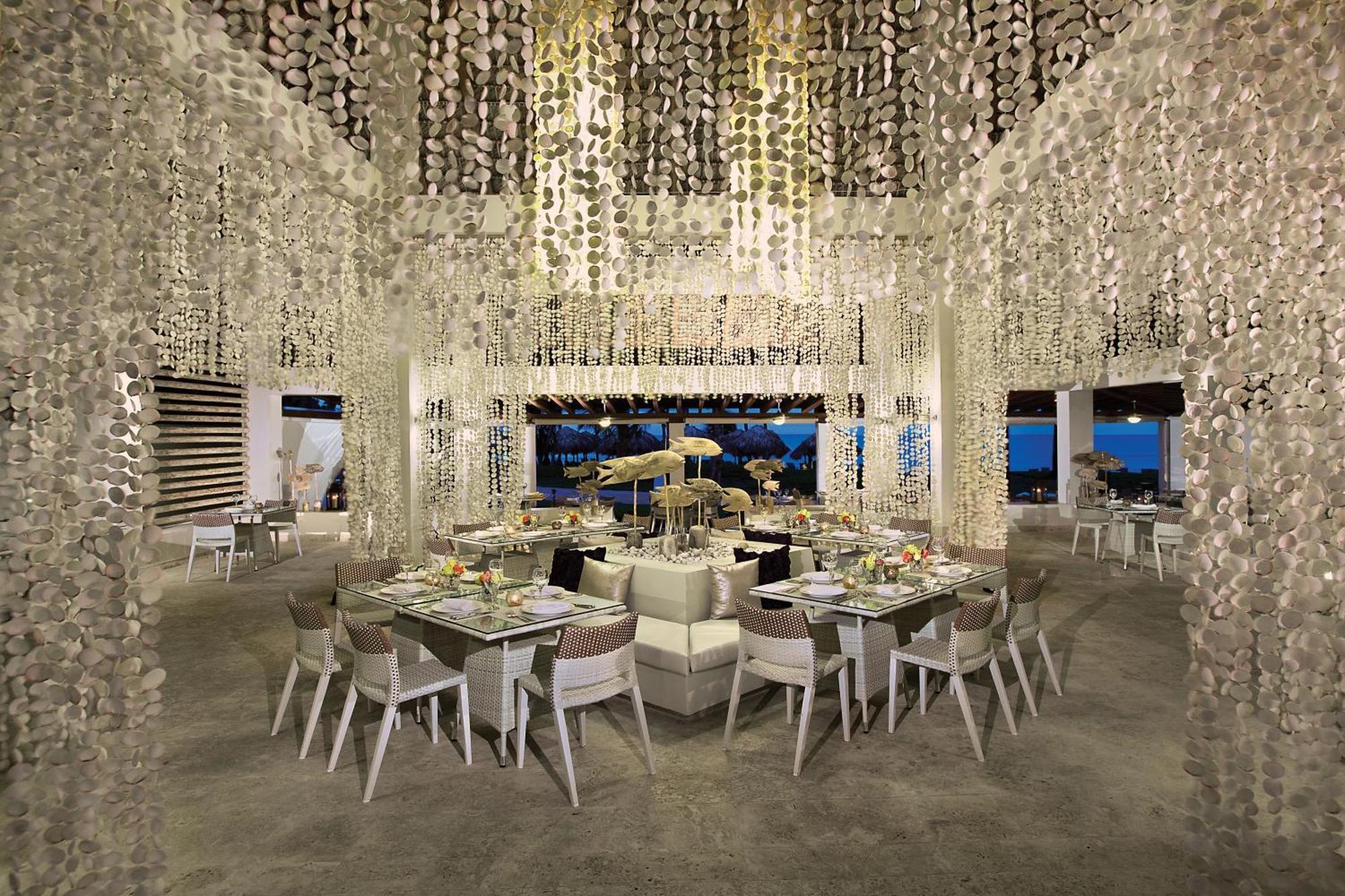 Breathless Punta Cana Resort & Spa (Adults Only) Eksteriør billede The interior of the restaurant