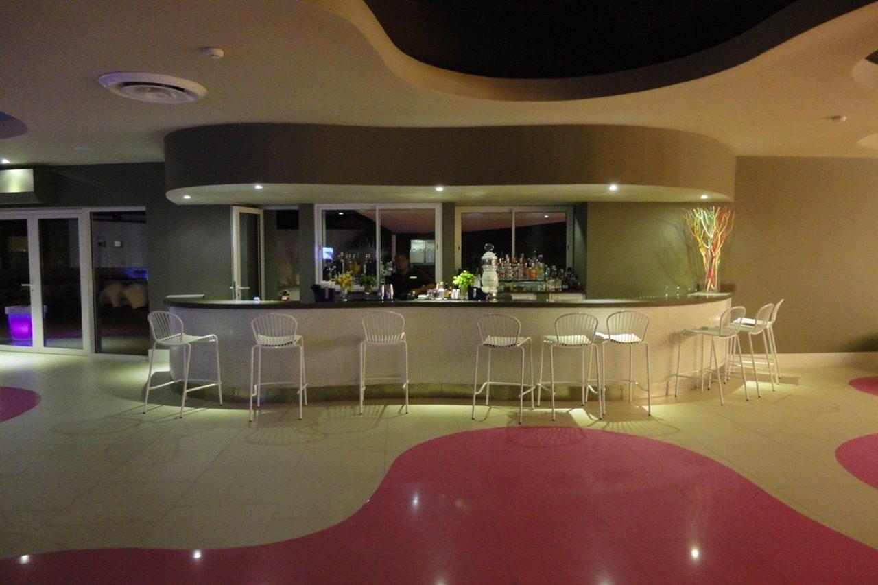 Breathless Punta Cana Resort & Spa (Adults Only) Eksteriør billede The bar at the 10th floor